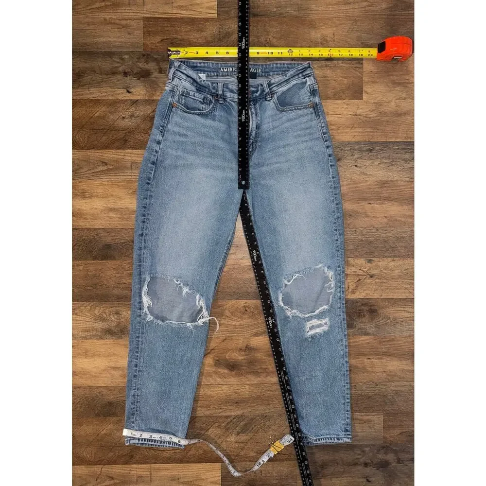 American Eagle women’s STRIGID distressed mom jeans